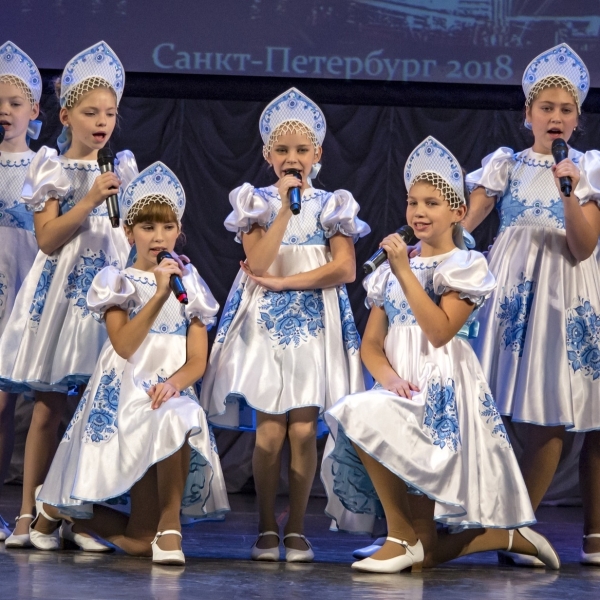 Обложка песни Девочка Россия
