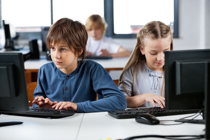 Школьников начнут обучать программированию с начальных классов