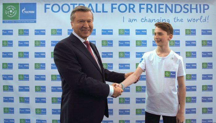 «Футбол для дружбы»: юный посол приступил к работе